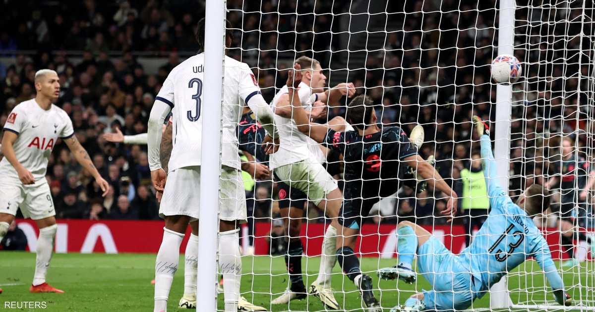 السيتي يفك عقدة ملعب توتنهام ويبلغ ثمن نهائي كأس الاتحاد