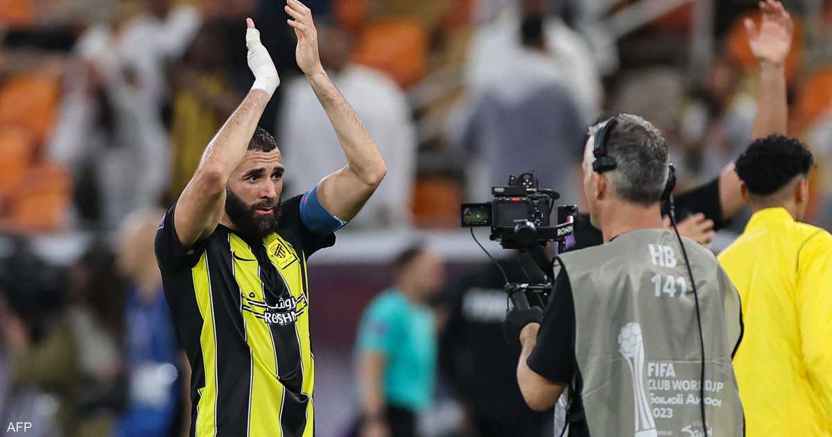 بنزيمة يطلب الرحيل "مؤقتا" عن اتحاد جدة