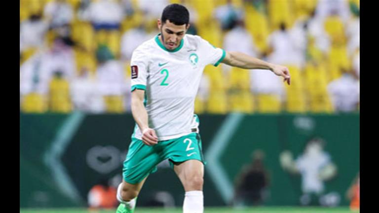 "تحفظات وتهرب".. بعد إيقاف وتغريم سداسي المنتخب السعودي.. ما