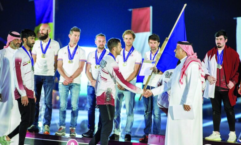 ‫ د العطية يتوج الفائزين العنابي يحقق المركز الثاني عالمياً