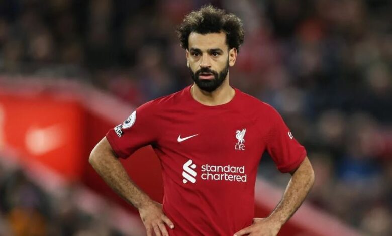 ‫ وجه إهانات عنصرية لمحمد صلاح الحكم على مشجع إنجليزي