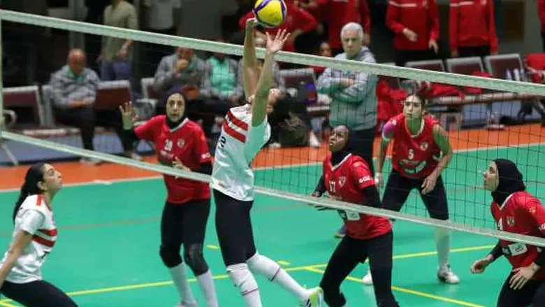 الزمالك يلتقي سموحة في نصف نهائي دوري سيدات الطائرة 1 يلتقي سموحة في نصف نهائي دوري سيدات الطائرة
