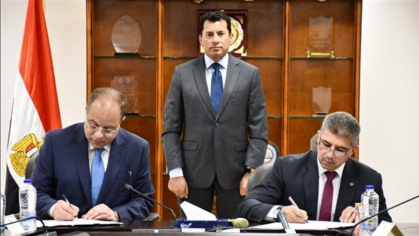 بروتوكول تعاون للرعاية الطبية للرياضيين مع وزارات الداخلية والتعليم العالي والصحة وجامعة الأزهر 1 بروتوكول تعاون للرعاية