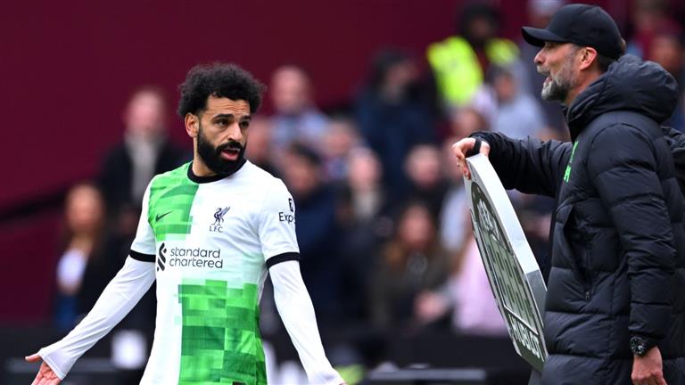 تعليق أحمد موسى على أزمة محمد صلاح وكلوب: توجد حملات لتشويه صورته -(فيديو) 1 تعليق أحمد موسى على أزمة محمد صلاح وكلوب: توجد حملات لتشويه صورته -(فيديو)