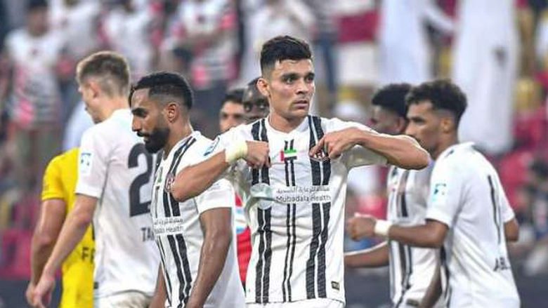 عاجل.. بيراميدز يقدم عرض لضم أشرف بن شرقي الموسم المقبل 1 بيراميدز يقدم عرض لضم أشرف بن شرقي الموسم المقبل