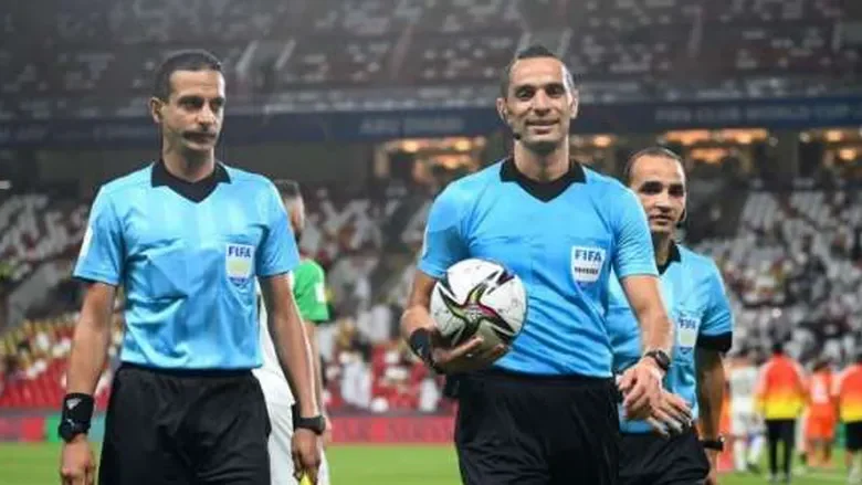 عاجل.. كاف يكشف عن خطأ مصطفى غربال في مباراة الأهلي والترجي 1 كاف يكشف عن خطأ مصطفى غربال في مباراة الأهلي