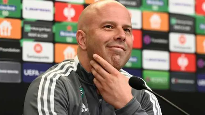 عاجل| ليفربول يعلن رسميًا تعيين آرني سلوت مدربًا للفريق 1 ليفربول يعلن رسميًا تعيين آرني سلوت مدربًا للفريق