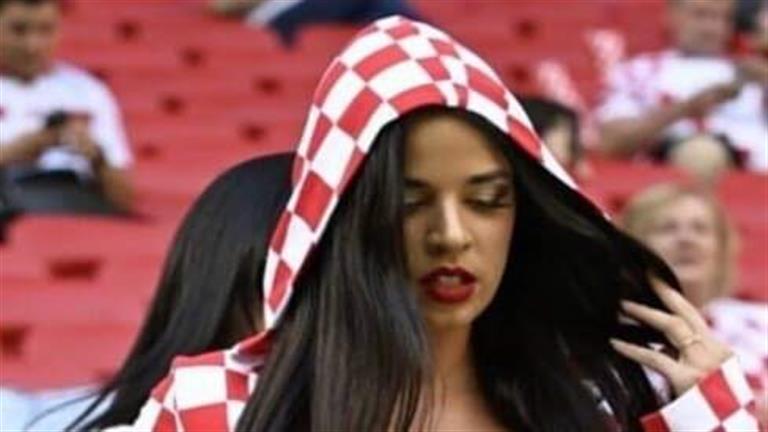 بالصور.. المشجعة الكرواتية تدعم بلدها ضد إيطاليا في يورو 2024 1 بالصور.. المشجعة الكرواتية تدعم بلدها ضد إيطاليا في يورو 2024