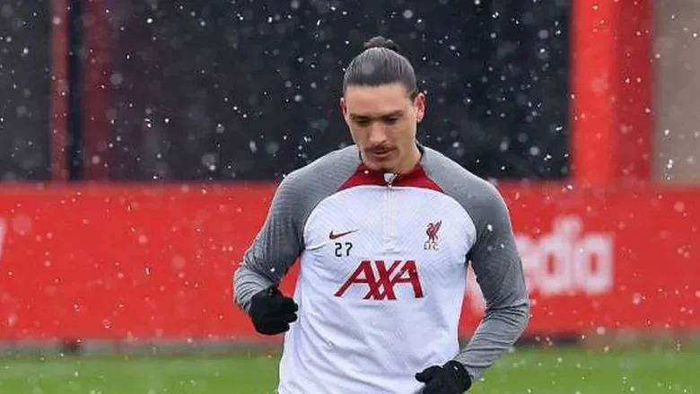 نونيز يعادل رقم سكاروني في أوروجواي