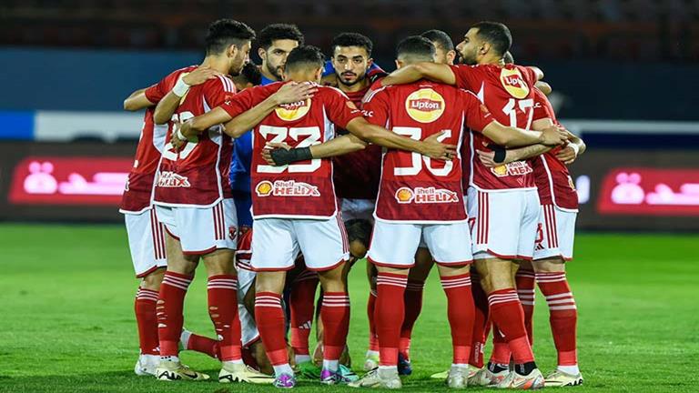 لاعبين من الأهلي مهددين بالغياب عن لقاء الزمالك 1 لاعبين من الأهلي مهددين بالغياب عن لقاء الزمالك