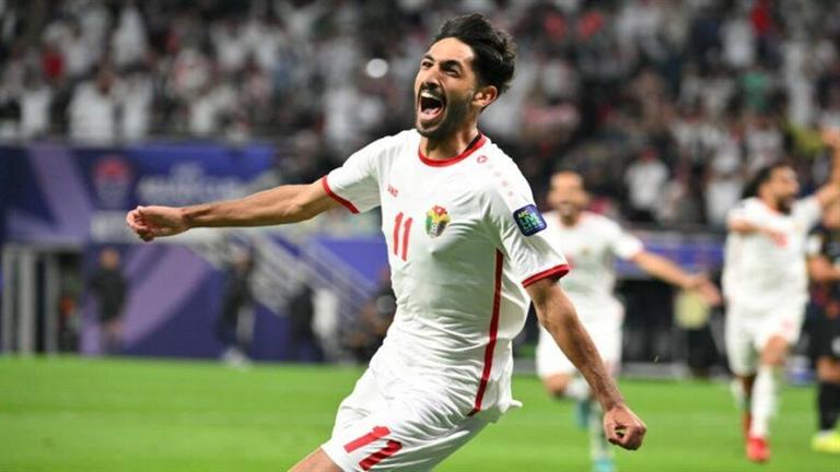 نجم منتخب الأردن يرد رسميًا على حقيقة مطالبه المالية للانضمام للأهلي (صورة) 1 نجم منتخب الأردن يرد رسميًا على حقيقة مطالبه المالية للانضمام للأهلي (صورة)