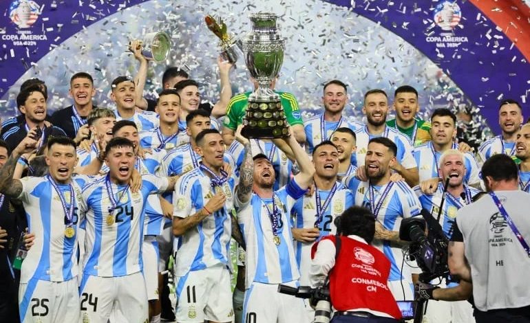 بينها منتخب عربي المنتخبات الـ 10 الأكثر تتويجاً في