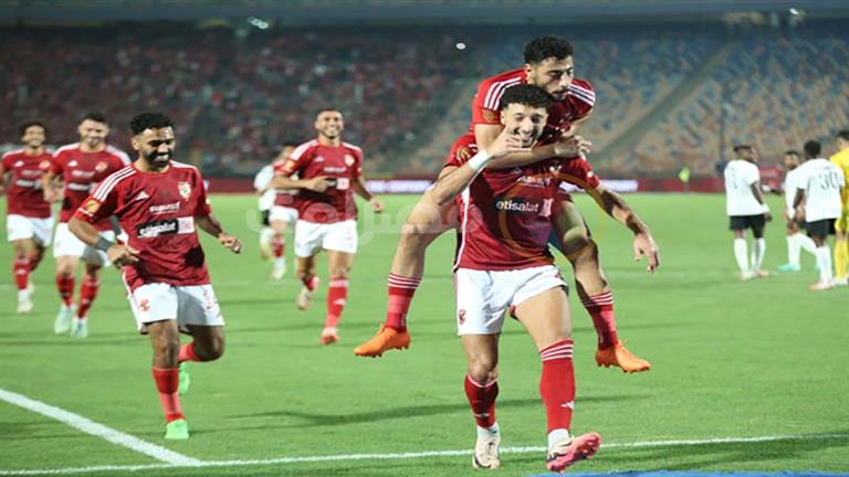 "الفدائي يفتتح أهداف الأهلي أمام البنك".. وسام أبو علي يتربع 1 "الفدائي يفتتح أهداف الأهلي أمام البنك".. وسام أبو علي يتربع