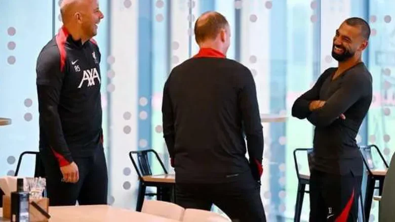 سلوت: دور محمد صلاح وفان دايك في ليفربول يجبر بعض الشباب على الرحيل 1 دور محمد صلاح وفان دايك في ليفربول يجبر بعض