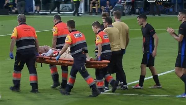 برشلونة التشخيص الرسمي لاصابة الحارس الألماني تير شتيجن 1 تير شتيجن