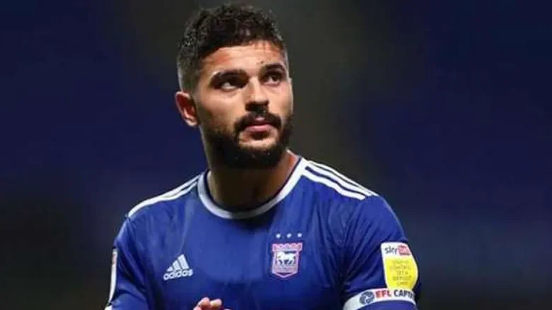 أول تعليق لـ سام مرسي بعد استبعاده من منتخب مصر: «دائمًا جاهز ولكن» 1 تعليق لـ سام مرسي بعد استبعاده من منتخب مصر