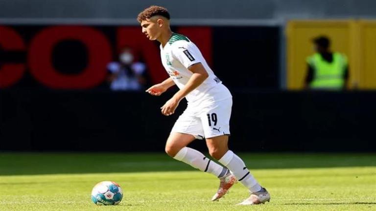 والد مصطفى أشرف يكشف لمصراوي آخر تطورات انتقال نجله إلى نادي الزمالك 1 والد مصطفى أشرف يكشف لمصراوي آخر تطورات انتقال نجله إلى نادي الزمالك