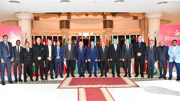 وزير الشباب والرياضة يشهد المؤتمر الصحفي لبطولة العالم للبياثل والترياثل ببورسعيد 1 وزير الرياضة يشهد