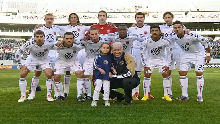 بعد تكريم ميسي.. حكاية نجمة كرمها بايدن ونادي أمريكي يشجعه؟ 1 بعد تكريم ميسي.. حكاية نجمة كرمها بايدن ونادي أمريكي يشجعه؟