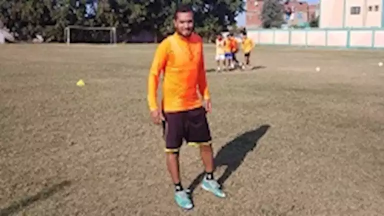 لاعب زمالك قلين يعلق على عقوبته: "الحكم شتمني وأجيب منين 10