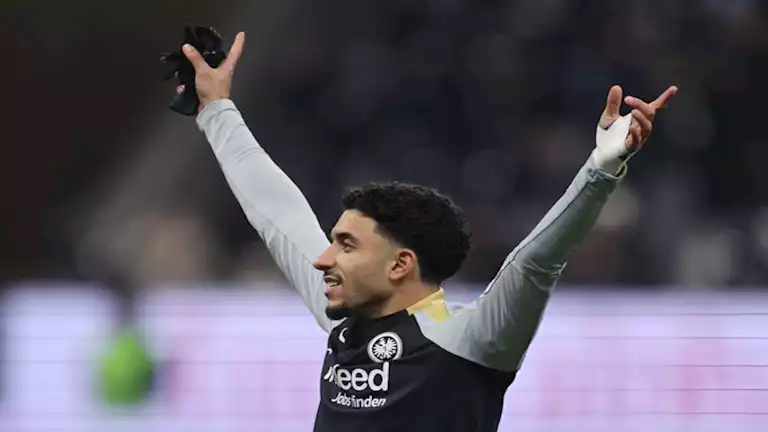 لعنة آينتراخت.. ماذا ينتظر عمر مرموش بعد الرحيل ؟ 1 لعنة آينتراخت.. ماذا ينتظر عمر مرموش بعد الرحيل ؟