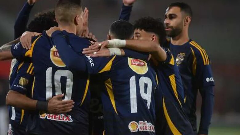 تعديلات «كاف» تقرب نجم جنوب إفريقيا من الأهلي.. قبلة الحياة لـ«معلول» 1 كاف تقرب نجم جنوب إفريقيا من الأهلي قبلة الحياة