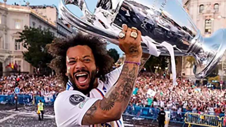 "رحلتي تنتهي هنا".. مارسيلو يعلن اعتزاله كرة القدم برسالة مؤ 1 "رحلتي تنتهي هنا".. مارسيلو يعلن اعتزاله كرة القدم برسالة مؤ