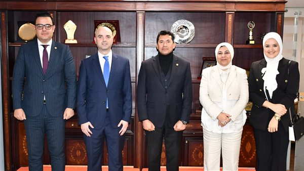 وزير الرياضة يلتقي برئيس بعثة المنظمة الدولية للهجرة في مصر لبحث سبل التعاون المشترك 1 وزير الرياضة يلتقي