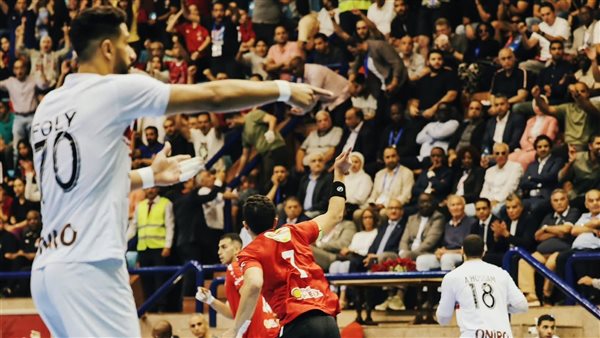 كأس الكؤوس الإفريقية لليد، الأهلي يتوج باللقب بعد الفوز على الزمالك 1 يد الأهلي والزمالك