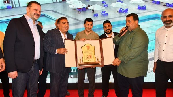 وزير الرياضة ومحافظ الدقهلية يفتتحان منشآت نادي المنصورة الجديد بجمصة 1 وزير الرياضة ومحافظ