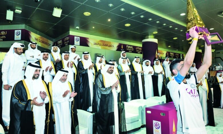 الشيخ جوعان بن حمد يتوج السد بلقب كأس قطر