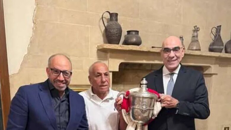 مجلس الزمالك يزور حسين لبيب ويحتفل معه بكأس مصر 1 الزمالك يزور حسين لبيب ويحتفل معه بكأس مصر