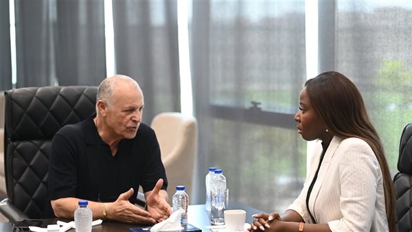 هاني أبو ريدة يلتقي