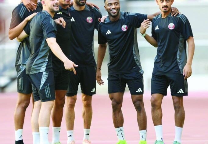 الصيني مانينغ يقود مباراة العنابي والأوزبكي