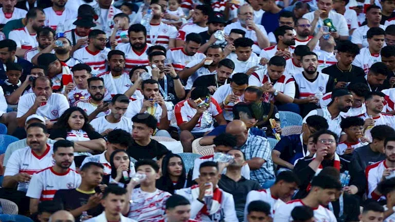 بمشاركة الجماهير.. الزمالك يضرب أجراس القلعة للإعلان عن صفقة جديدة 1 بمشاركة الجماهير.. الزمالك يضرب أجراس القلعة للإعلان عن صفقة جديدة