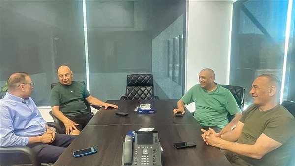 جهاز المنتخب يجتمع بعزام لمناقشة ترتيبات معسكر سبتمبر 1 جهاز المنتخب يجتمع