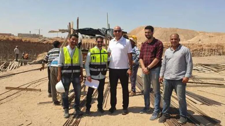 هشام نصر يتفقد الأعمال الإنشائية لفرع الزمالك بأكتوبر.. بدء تشييد الملاعب 1 نصر يتفقد الأعمال الإنشائية لفرع الزمالك بأكتوبر بدء تشييد