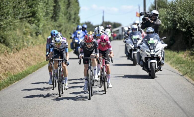 الأيرلندي بن هيلي يفوز بالمرحلة السادسة لطواف فرنسا للدراجات