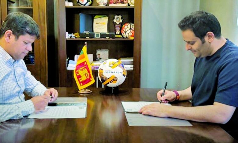 السريلانكي يتعاقد مع أحمد المناعي