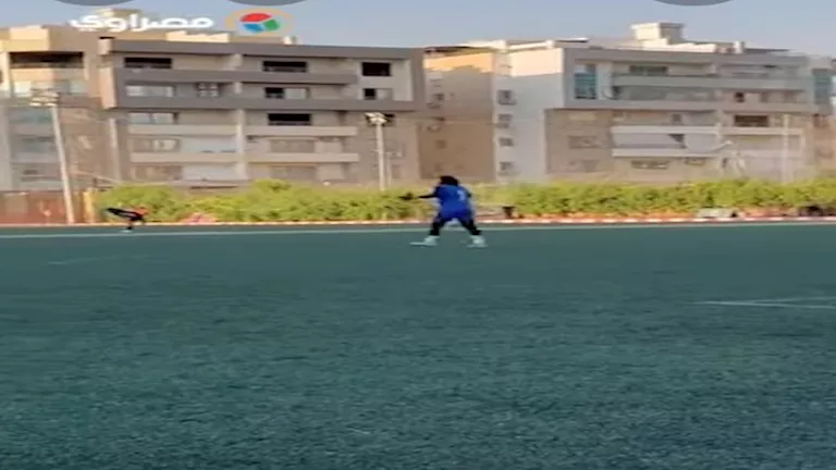 حارسة مرمى SAK تعترض على عدم احتساب ركلة جزاء أمام بيراميدز (فيديو) 1 حارسة مرمى SAK تعترض على عدم احتساب ركلة جزاء أمام بيراميدز (فيديو)