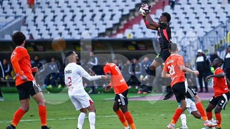 شوط أول سلبي بين الزمالك وفاركو في الدوري 1 أول سلبي بين الزمالك وفاركو في الدوري