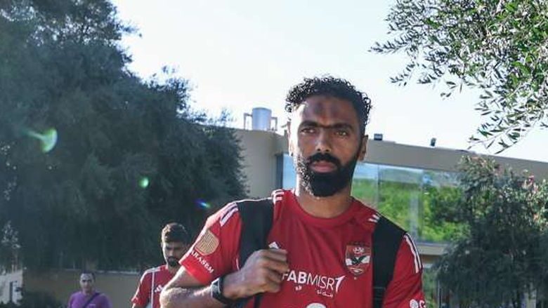 عاجل.. الأهلي يضع شرطا وحيدا لرحيل حسين الشحات.. واللاعب يرد بالرفض 1 الأهلي يضع شرطا وحيدا لرحيل حسين الشحات واللاعب يرد