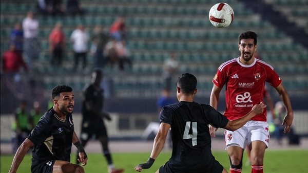 بتروجت يعطل قطار الأهلي في الدوري المصري ويمنح سيراميكا الصدارة 1 بتروجت والأهلي