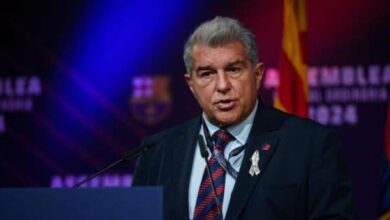 برشلونة يعلن في بيان رسمي التعافي من الأزمة الاقتصادية 14 يعلن في بيان رسمي التعافي من الأزمة الاقتصادية