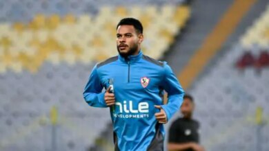 تفاصيل إصابة دونجا لاعب الزمالك ومدة غيابه.. ضربة تقلق حسام حسن 2 إصابة دونجا لاعب الزمالك ومدة غيابه ضربة تقلق حسام