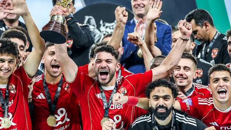 خالد الغندور يكشف مفاجأة.. الأهلي يحسم مصير نجم المستقبل ويضع شرطا لرحيله 1 الغندور يكشف مفاجأة الأهلي يحسم مصير نجم المستقبل ويضع