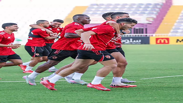 كيف استقبل لاعبي الأهلي إمام عاشور بعد عودته من الإصابة؟ 1 كيف استقبل لاعبي الأهلي إمام عاشور بعد عودته من الإصابة؟