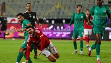 رمزي يطالب برحيل 3 محترفين عن الأهلي ويحذر من