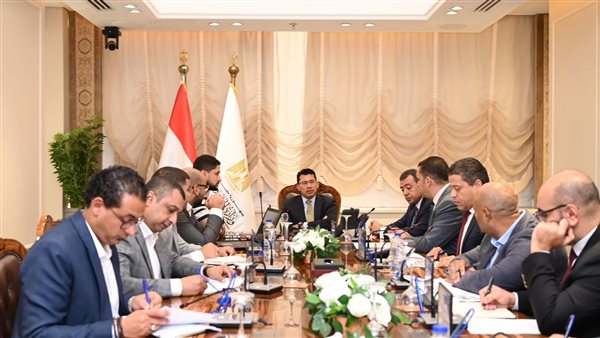 وزير الشباب والرياضة يبحث استعدادات استضافة مصر لماراثون زايد الخيري 1 وزير الرياضة يبحث