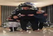 19 صورة ترصد احتفال محمد صلاح بالكريسماس مع زوجته وبناته
